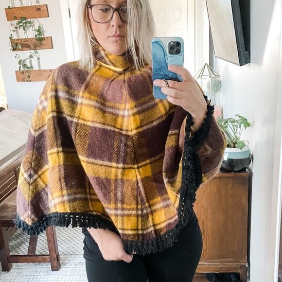 Vintage | Unbranded 1970’s Yellow Brown Purple Plaid Poncho Fringe Mock Neck Zip - Picture 1 of 8